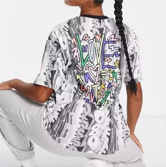 Adidas Love Unites Tee Shirt Size Medium NWT - Picture 8 of 8